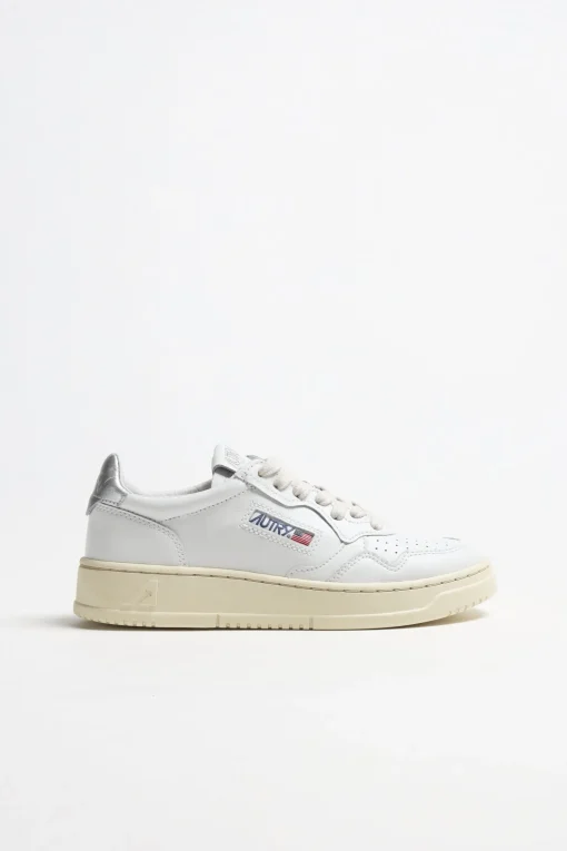 Femme Autry Baskets 01 Low En Blanc/Argente