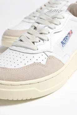 Femme Autry Baskets 01 Low Suede En Blanc/Mauve
