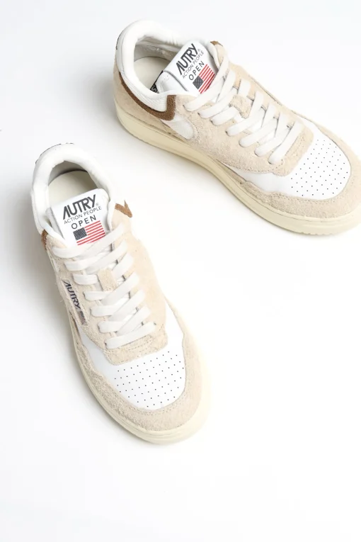Femme Autry Baskets Open Mid En Ecru/Suede