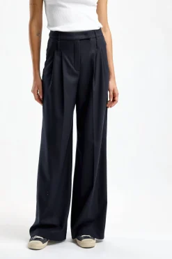 Femme Seductive Pantalon Giselle En Marine