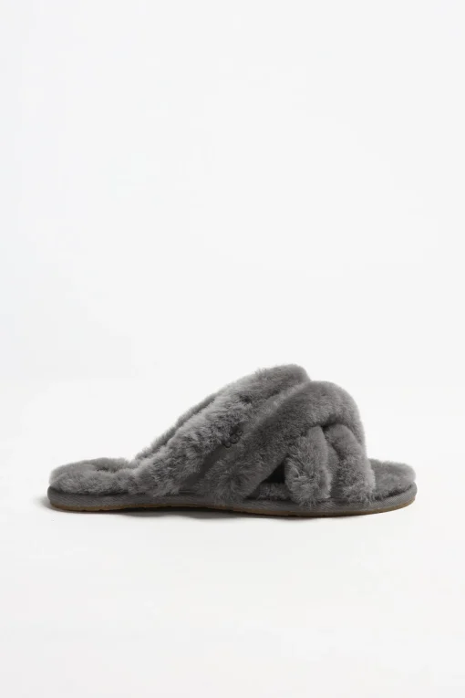 Femme UGG Pantoufles Scuffita En Charcoal