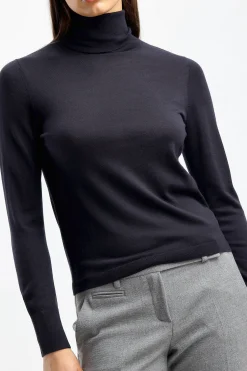 Femme Allude Pull A Col Roule Fitted In Navy