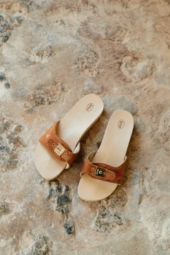 Femme Scholl x Anita Hass Sandale Pescura Flat En Cognac